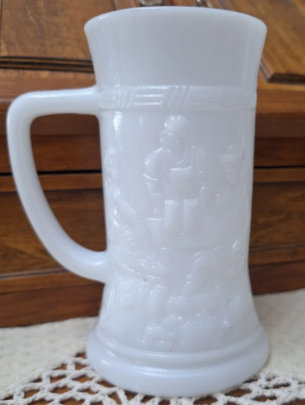 Vintage Set Of 4 Steins, Mugs. Federal Milk Glass,